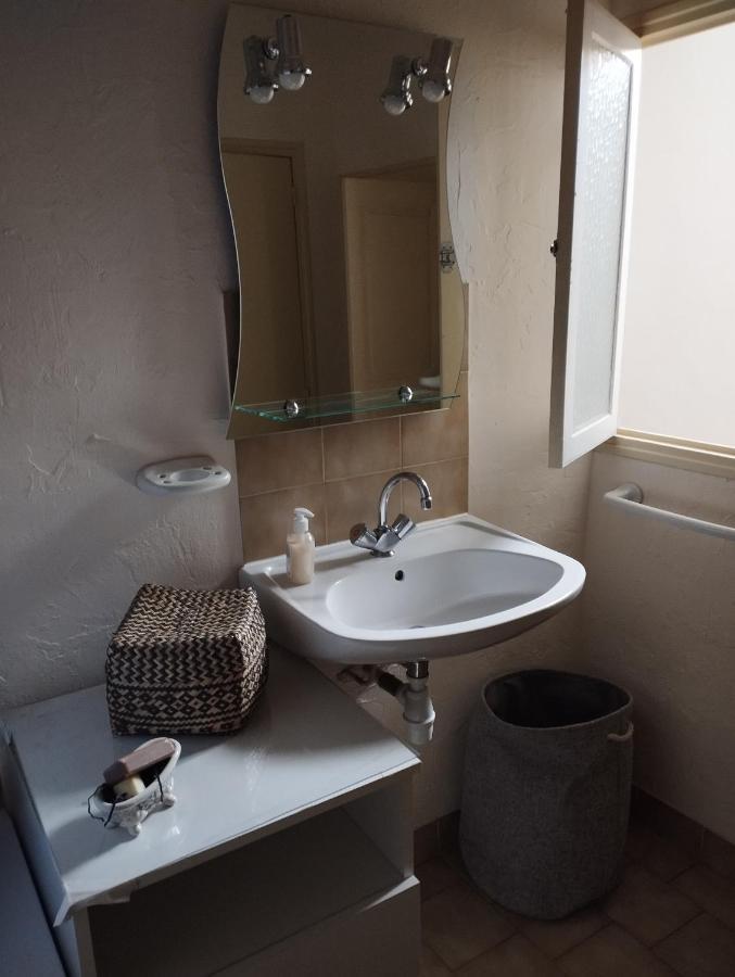 Petit Nid Cosy Typiquement Provencal Apartment Villecroze Ngoại thất bức ảnh